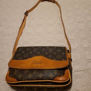 Louis Vuitton  vantage handbag